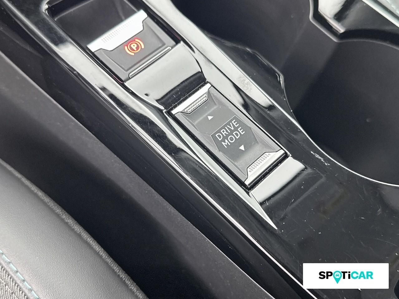 Peugeot 2008 1.5 bluehdi 110ch s&s allure pack — photo 16