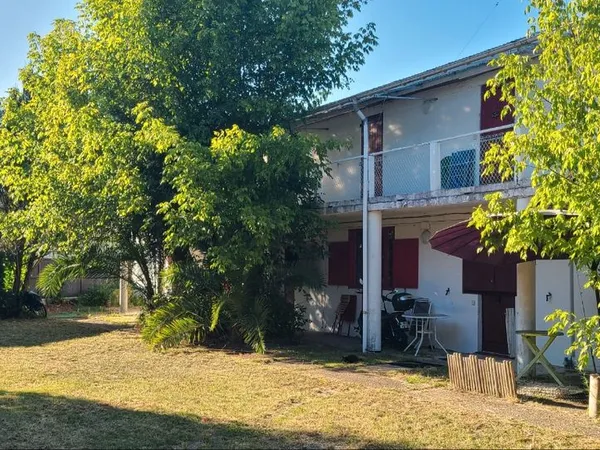 Studio a louer a l'année cazaux