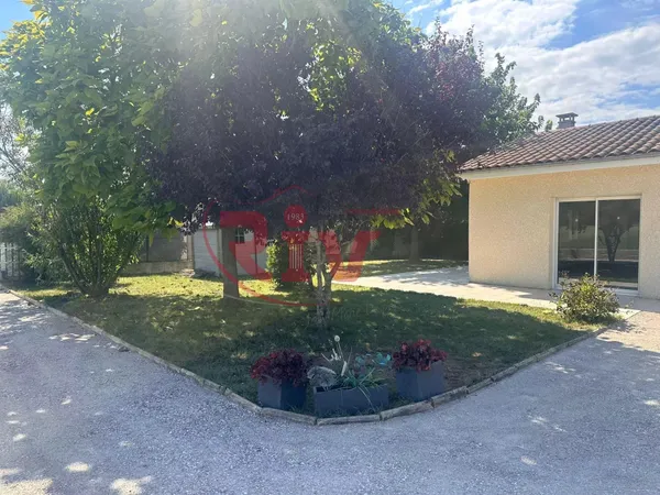 Maison T5 de 123 m2 de plain-pied - EYZIN-PINET