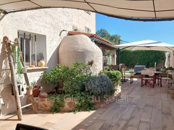 Maison 5 pièces 192 m²