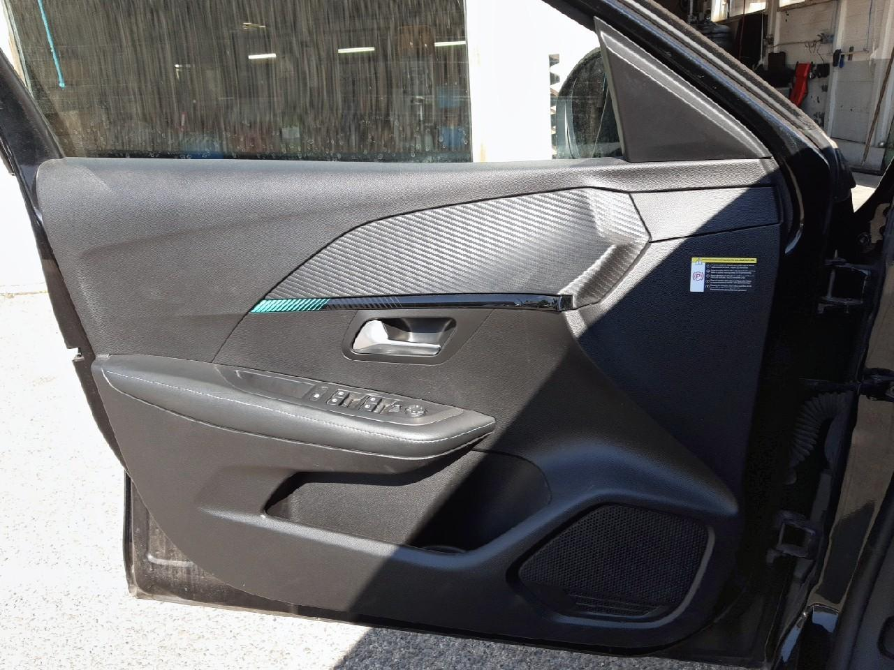 Peugeot 208 puretech 100 s&s bvm6 allure — photo 14