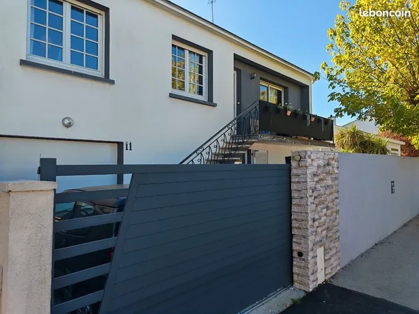 Maison 7 pièces avec studio indépendant, 145 m², proche du centre ville