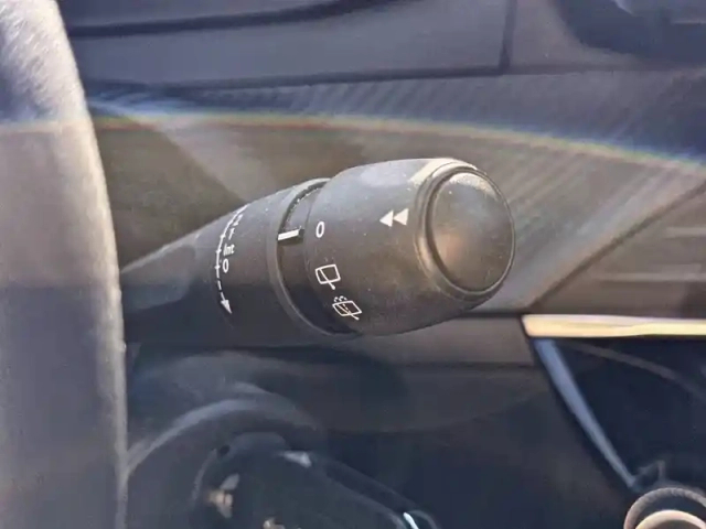 Peugeot 208 puretech 100 s&amp;s bvm6 — photo 25