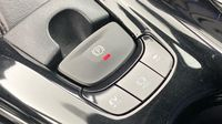 Toyota C-Hr hybride 122h Dynamic — photo 18