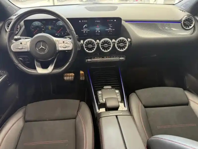 Mercedes Gla 200 d amg line — photo 12