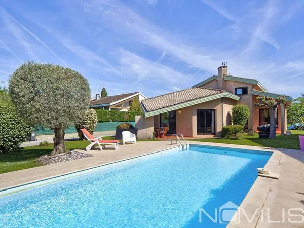 Villa 5 pièces 135 m²