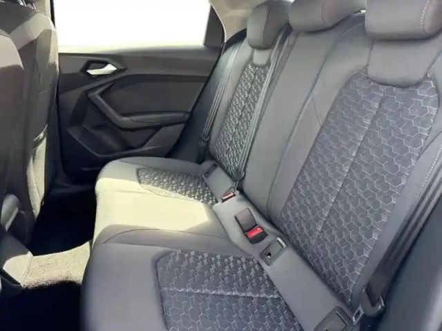 Audi A1 sportback 25 tfsi 95ch design — photo 13