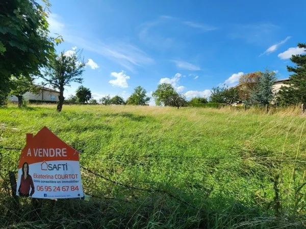 Terrain constructible 2893 m²