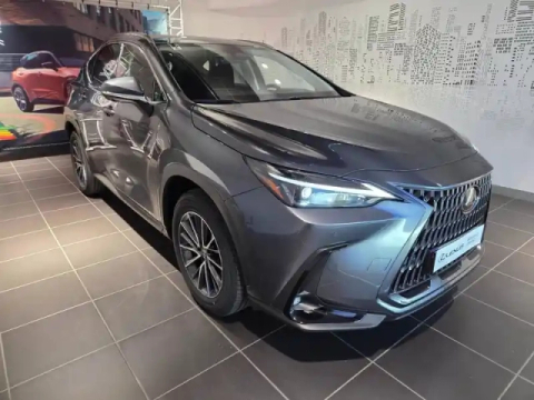 Lexus Nx 450h+ luxe 4wd