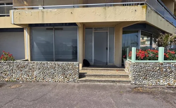Local commercial 1 pièce 24 m²