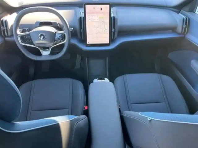 Volvo Ex30 single extended range 272ch ultra — photo 7