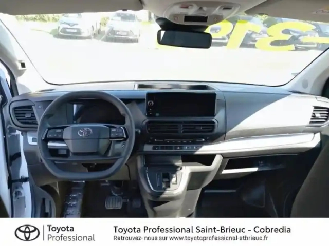 Toyota Proace medium 2.2 d-4d 150 cabine approfondie start pack confort bva my25 tarif réservée aux profess — photo 8