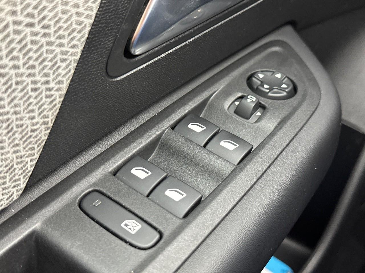 Citroën C4 puretech 130 s&s bvm6 shine — photo 16