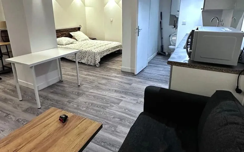 Photo 1