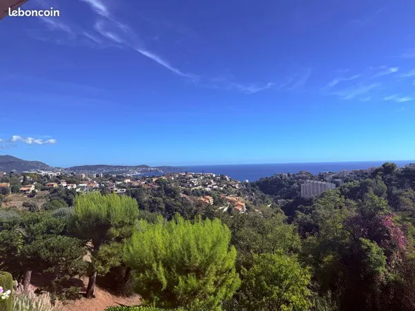 NICE - FABRON SUPÉRIEUR-Magnifique 4/5P- 102m2- TERRASSE 35m2- VUE MER- CALME ABSOLU