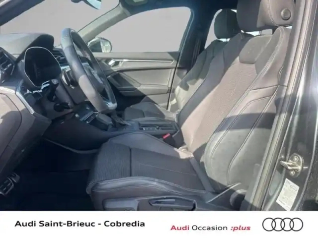 Audi Q3 35 tfsi 150ch s line s tronic 7 — photo 7