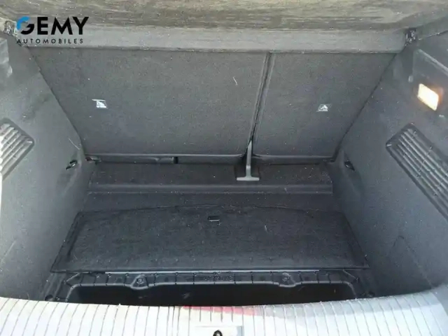 Renault Megane e-tech ev60 220 ch optimum charge — photo 6
