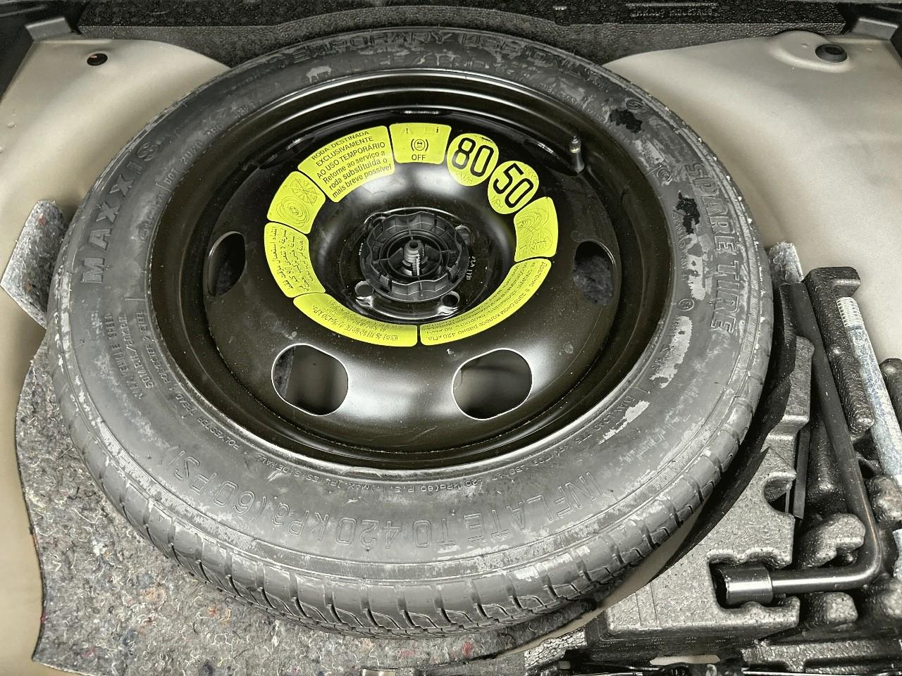 Peugeot 2008 puretech 130 s&s eat8 gt pack — photo 36
