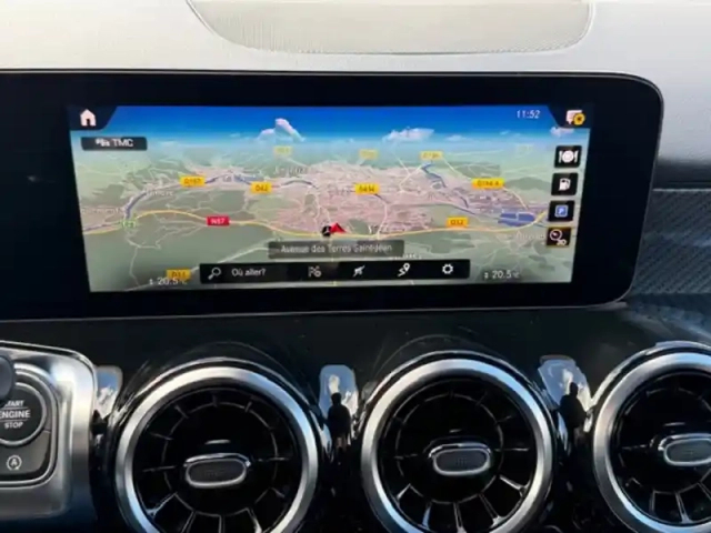 Mercedes Glb 220 d 4matic amg line — photo 3