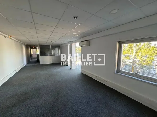Bureaux 90 m²