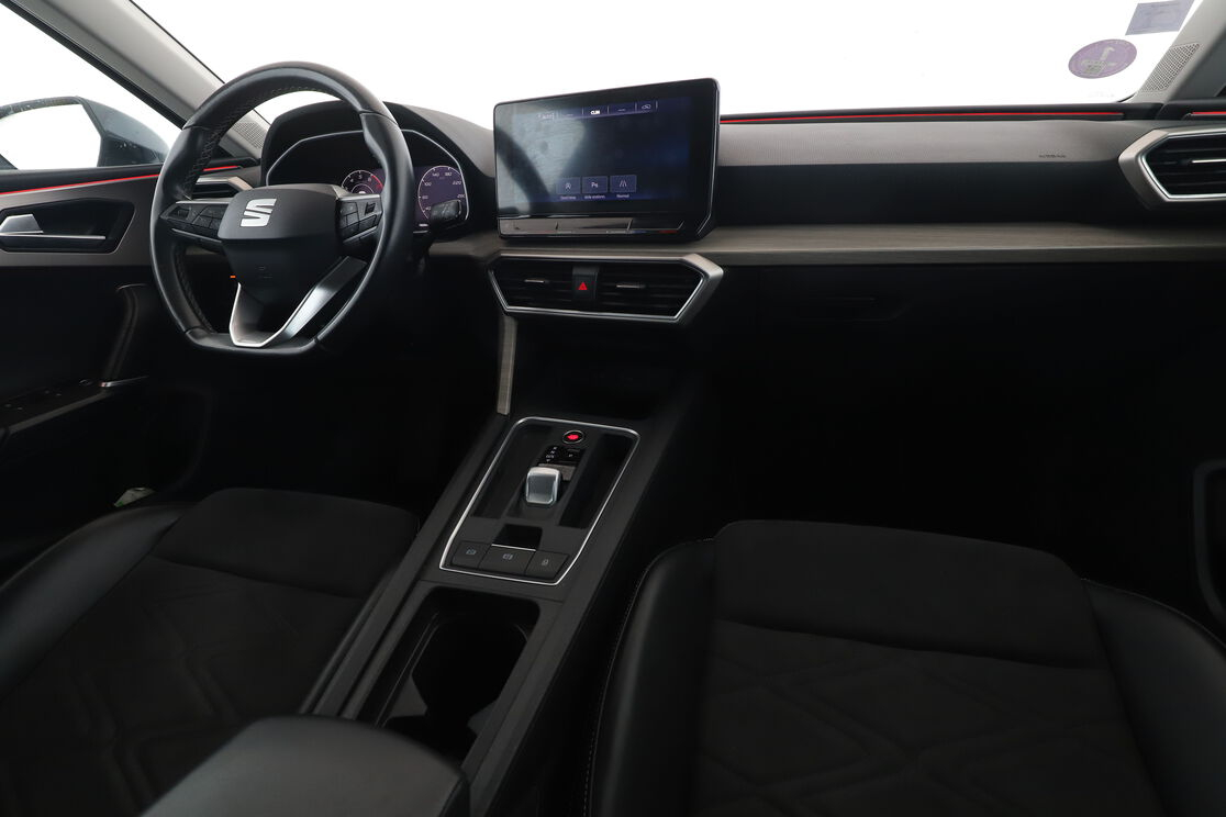 Seat Leon 1.5 eTSI Xcellence DSG7 — photo 12