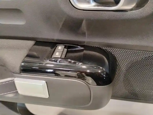 Citroën C3 puretech 110 s&amp;s bvm6 shine — photo 20
