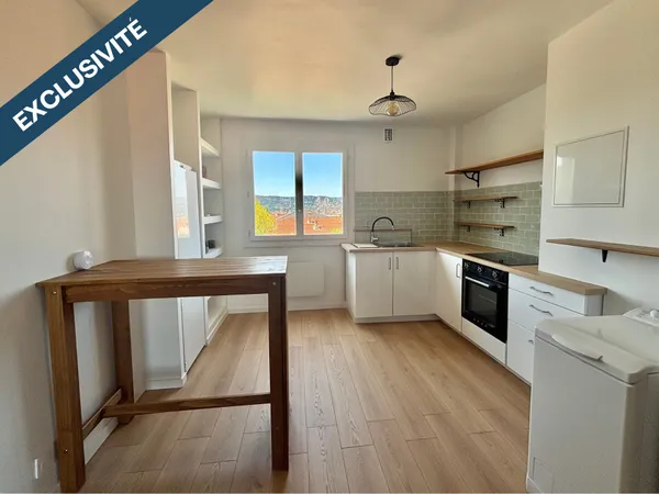 PETIT CHARRAN APPARTEMENT T3 RÉNOVÉ 55 M2 BALCON VUE