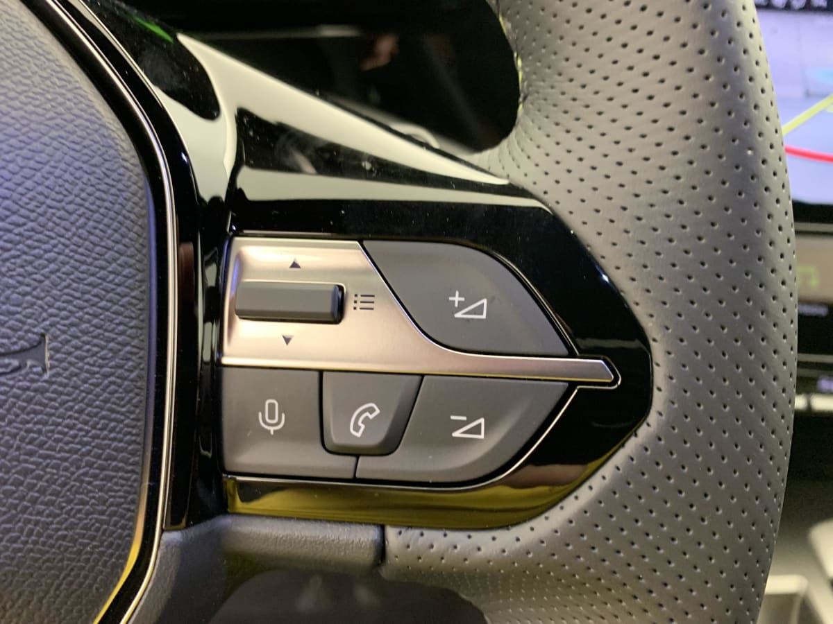 Peugeot 308 — photo 18