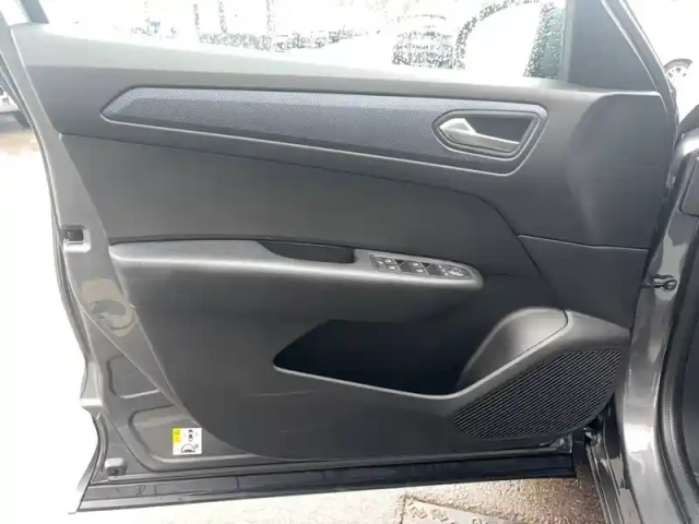 Renault Arkana mild hybrid 140 edc fap - 22 — photo 102
