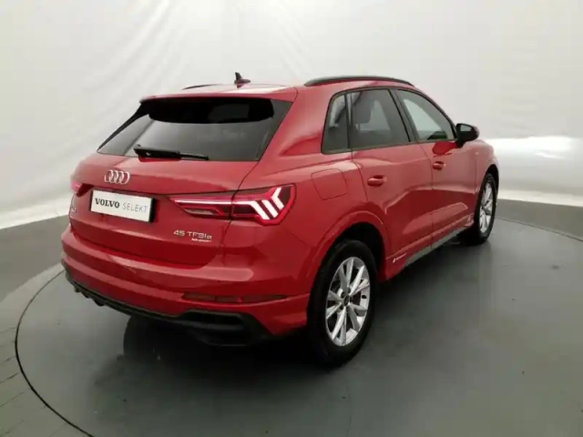 Audi Q3 45 tfsie 245 ch s tronic 6 s line — photo 28