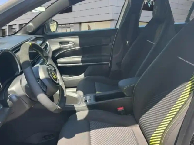 Abarth 600 e 240ch 54kwh turismo — photo 11