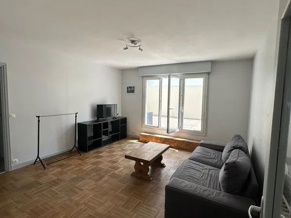 Grand appartement 112m² avec terrasse privative