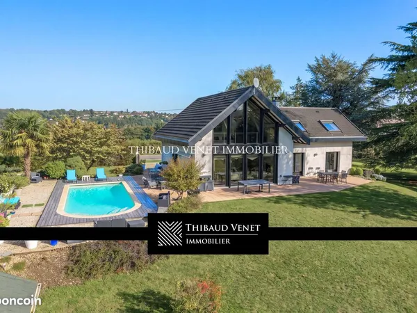 Villa 6 pièces 160 m²
