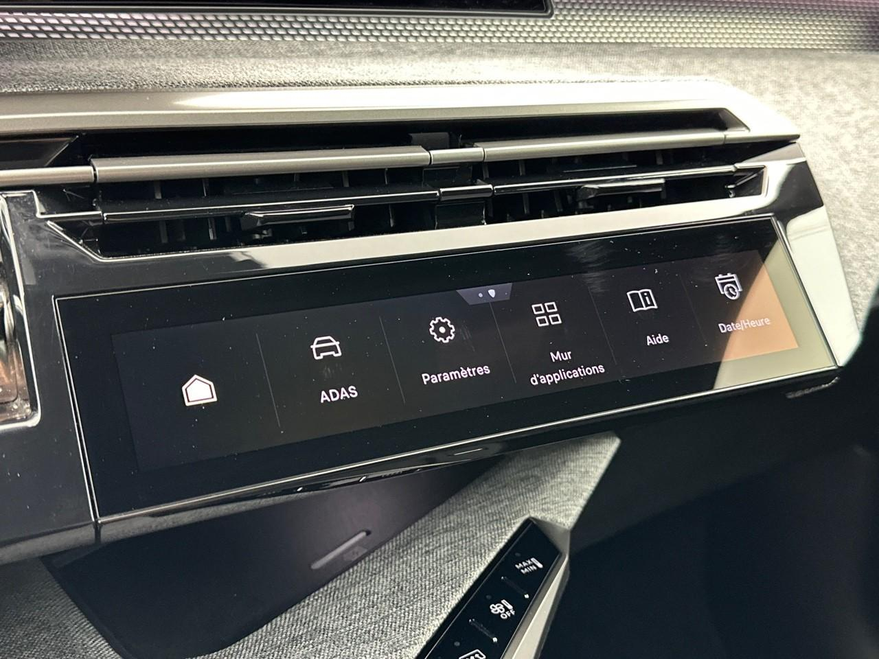 Peugeot 3008 electrique 210 ch 73 kwh gt — photo 29