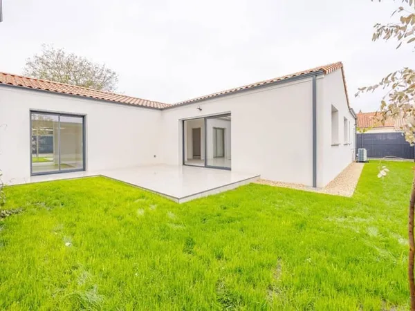 Maison de plain-pied 4 pièces 99 m²