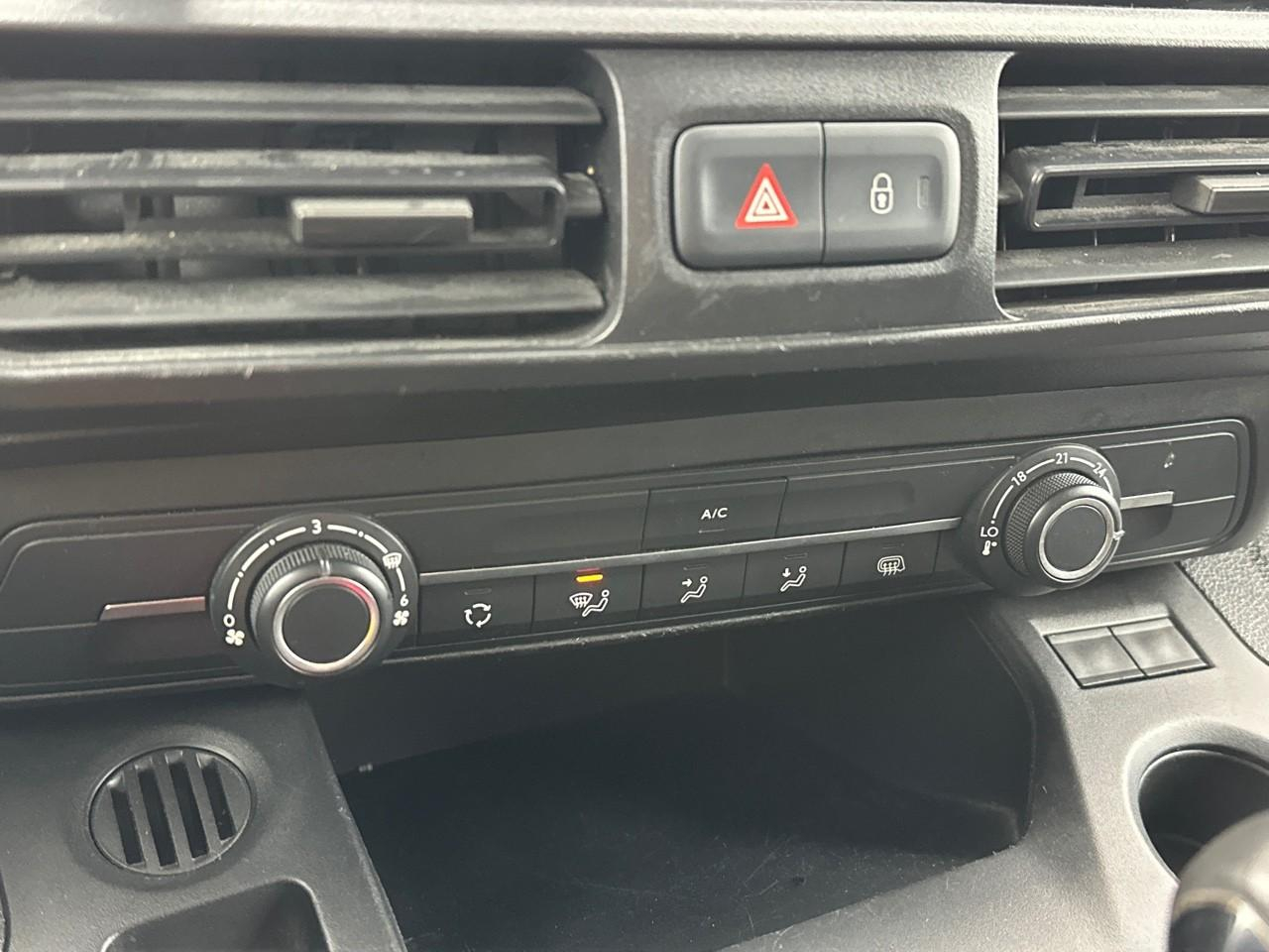 Peugeot Partner fourgon standard 650 kg bluehdi 100 s&s bvm5 aspha — photo 29