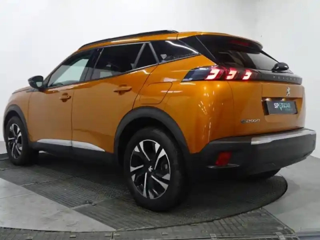 Peugeot 2008 e- 136ch roadtrip — photo 12