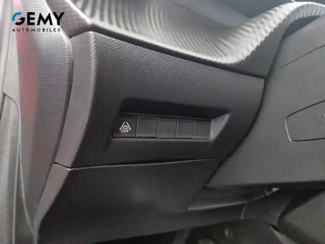 Peugeot 208 puretech 130 s&amp;s eat8 — photo 17