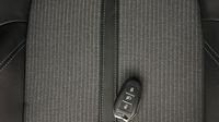 Peugeot 3008 HYBRID 225ch Allure Pack e-EAT8 — photo 16