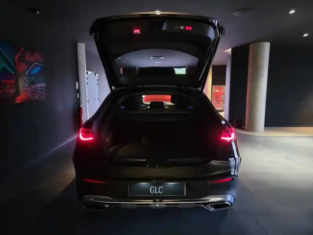 Mercedes Glc coupe 300 e hybrid eq 9g-tronic 4matic — photo 21