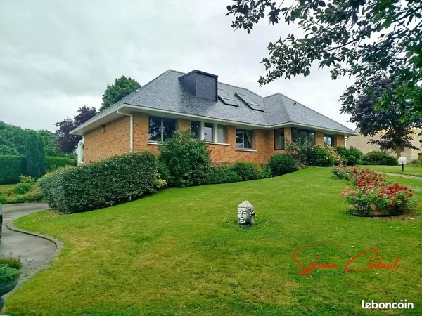 Propriété 11 pièces 214 m²