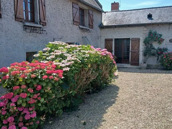 Maison Ancienne avec dépendance