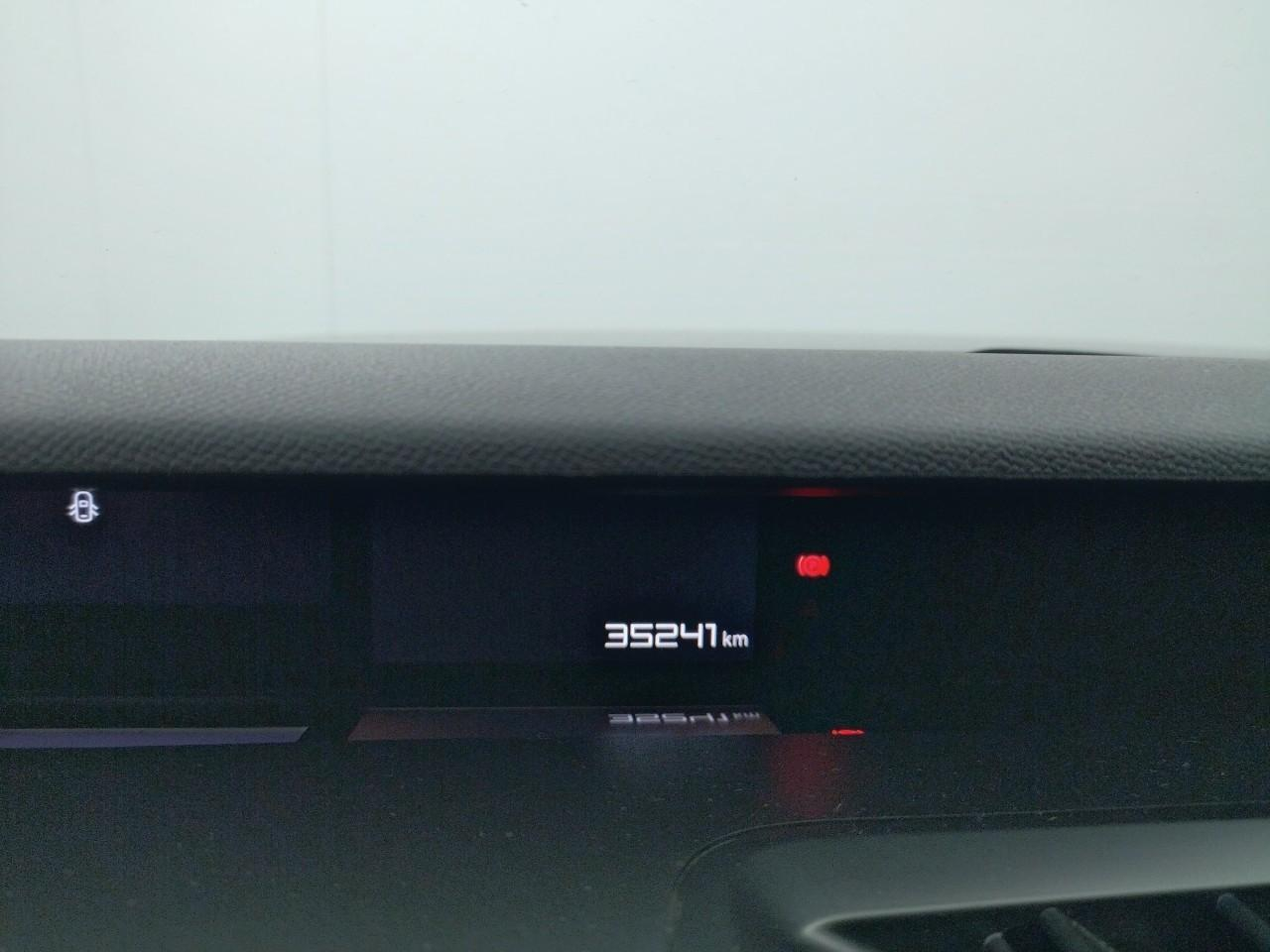 Citroën C3 Aircross hybride 145 ch aut max — photo 18