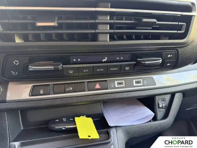 Opel Vivaro fgn sportive diesel 180 ch m automatique — photo 17