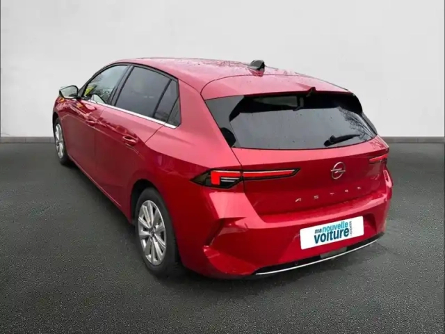 Opel Astra 1.2 turbo 130 ch bvm6 — photo 7
