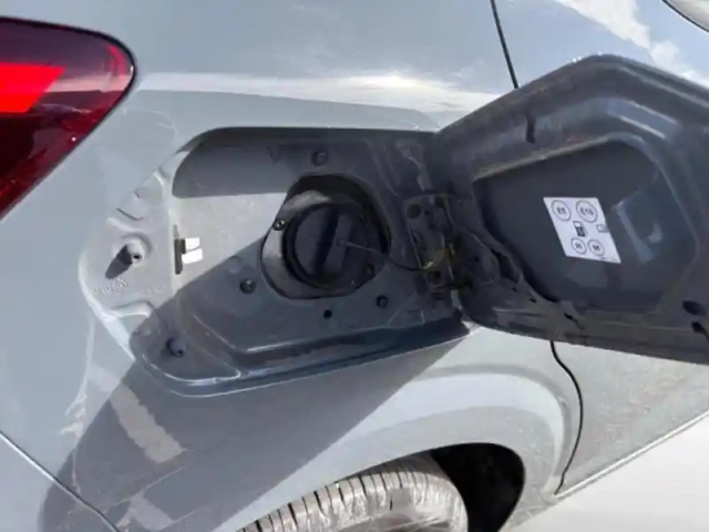 Dacia Sandero 1.0 tce 90ch journey — photo 10