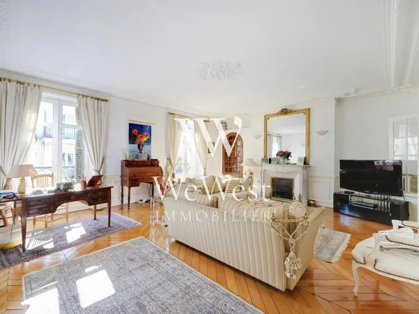 Vends t5 - 138 m² - Paris 10ème