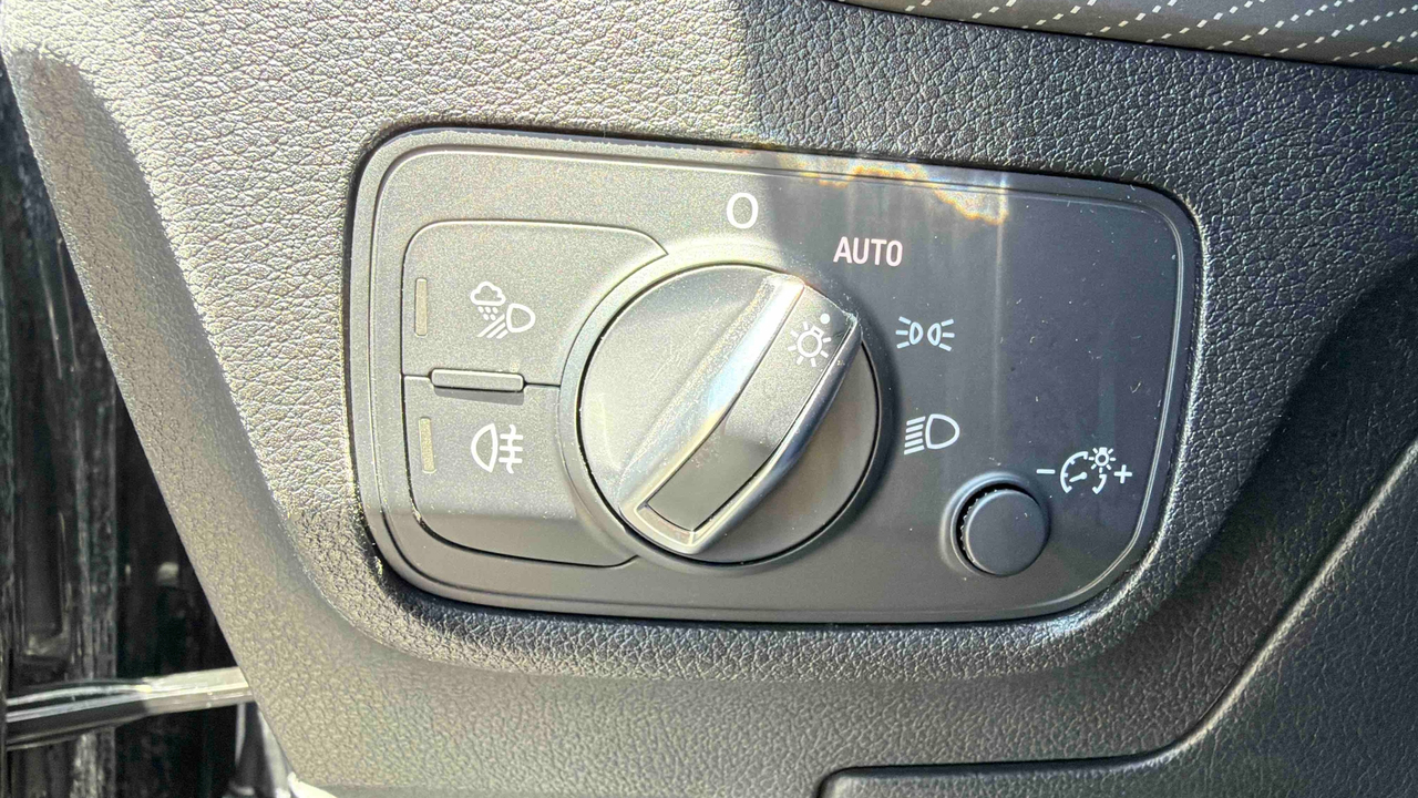 Audi Q2 35 TFSI 150 S tronic 7 — photo 36