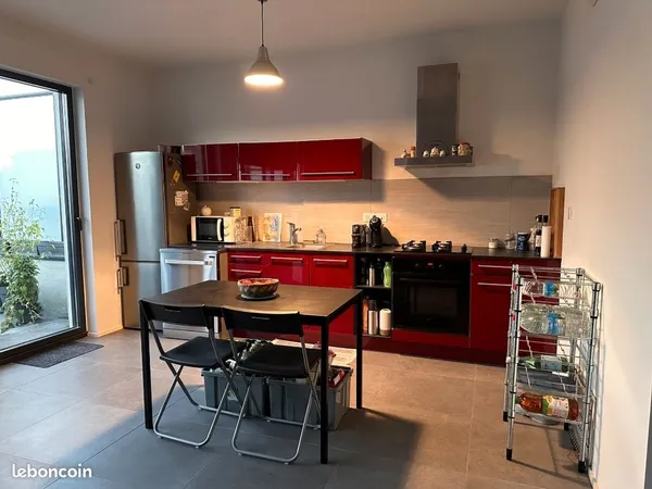 Location REIMS - F3 86 m2 Quartier Sciences Po - Rectorat