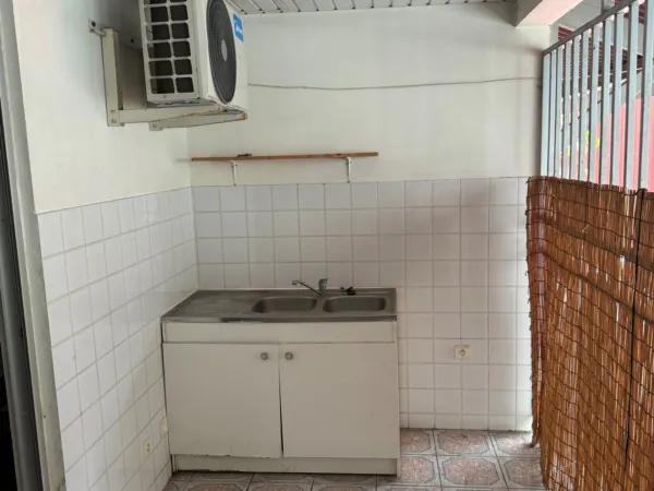 Appartement à louer 2 pièces SAINT LAURENT DU MARONI (973)